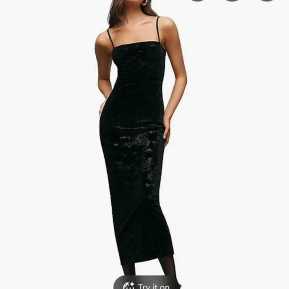 Reformation Elise velvet knit dress
NWT size S - Picture 2 of 3